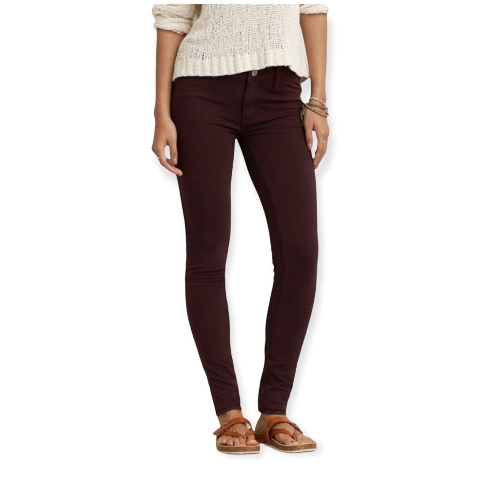 AE Straight Burgundy Stretch Jeggings